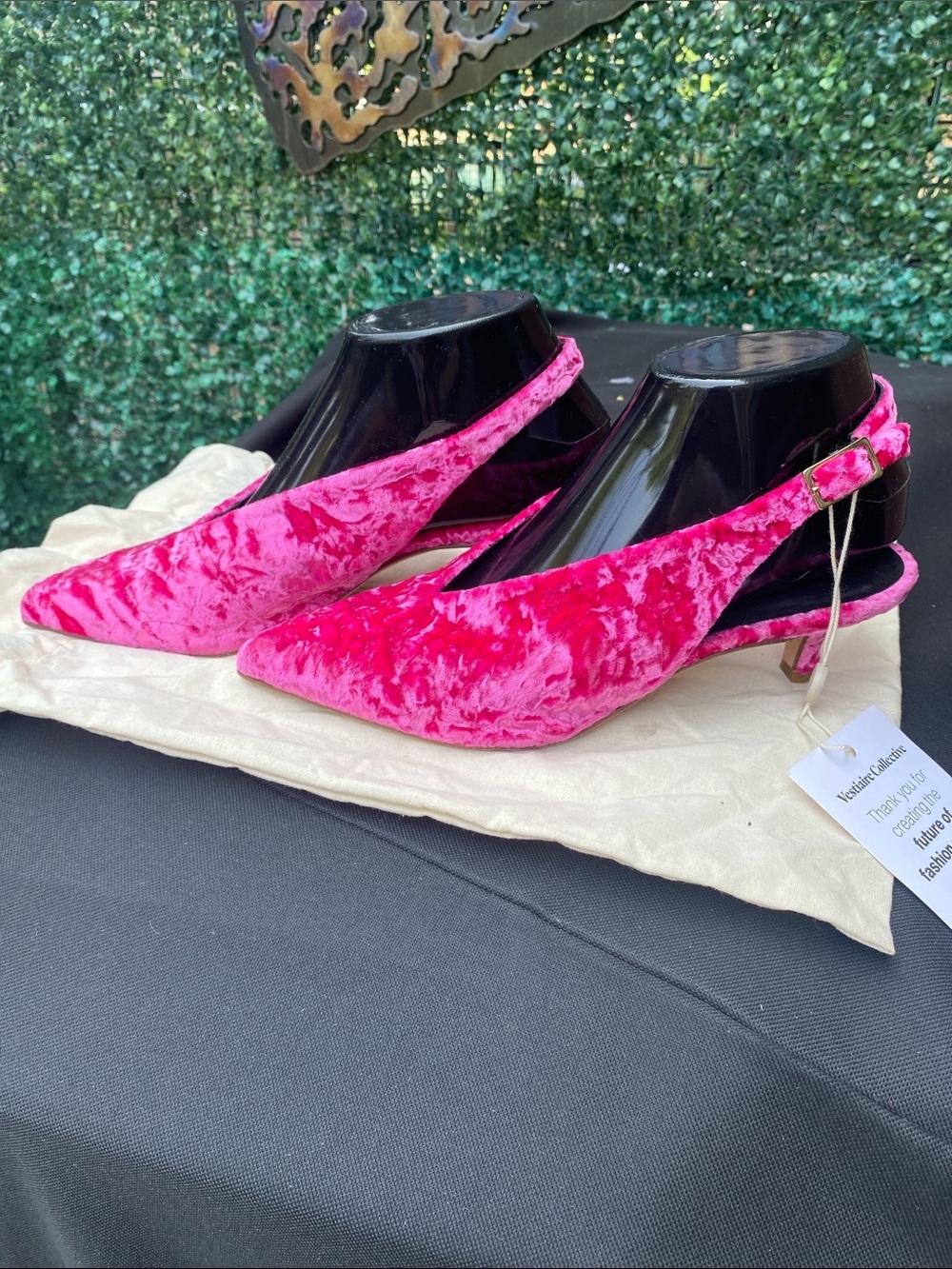 Tibi V Fuchsia Crushed Velvet kitten heel sz37/7 - Picture 2 of 5